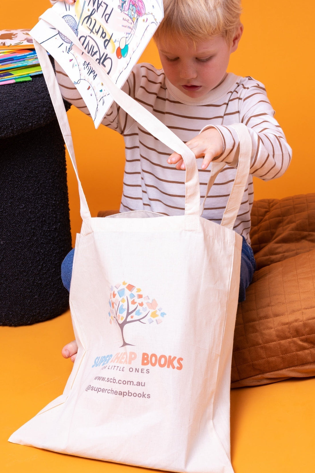 Small Steps, Big Impact: How to Support Early Literacy During School Holidays - Super Cheap Books
